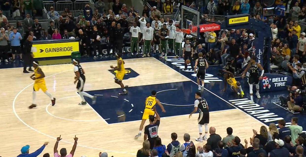 字母哥PER40+!实力震撼联盟